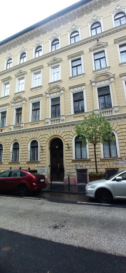 Western Apartman Budapest Eksteriør bilde