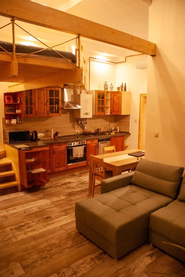 Western Apartman Budapest Eksteriør bilde